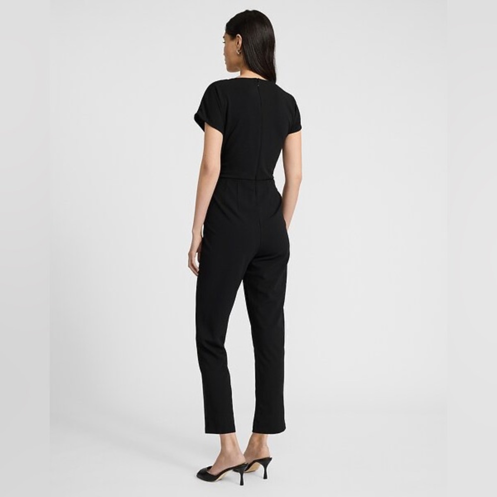 Express Black V-Neck Tie Waist Straight Leg Jumpsuit with Pockets, Medium - Picture 3 of 9